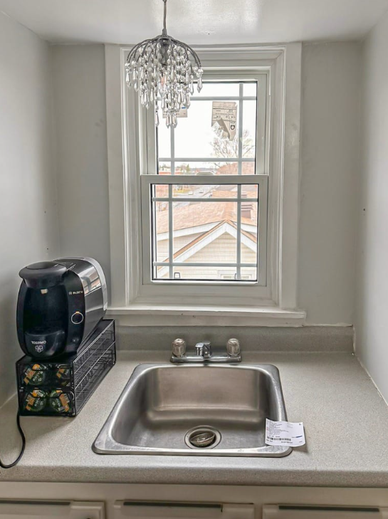 Hung windows comparison